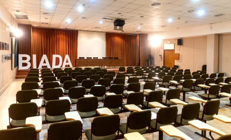 ESPAIS_COMUNS_SALA_CONFERENCIES